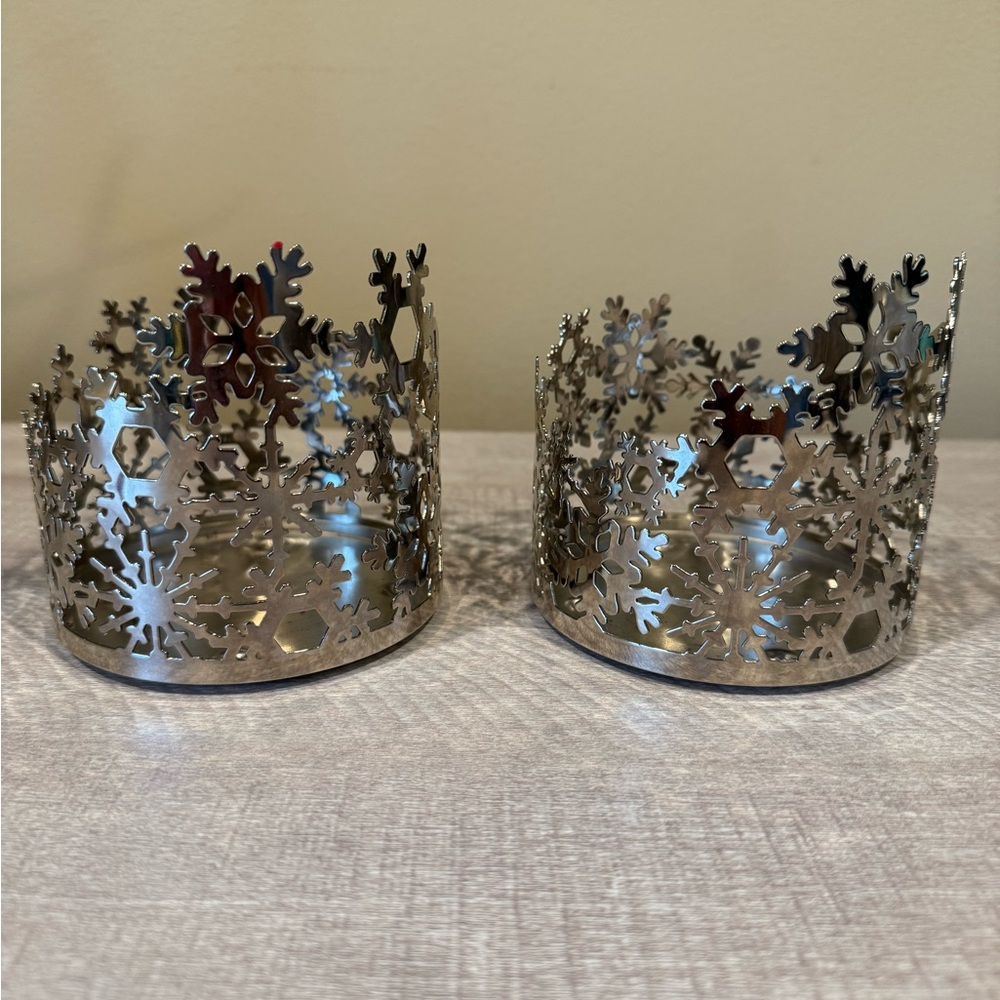 Yankee candle set of 2 Silver Snowflake holiday Candle jar Holders